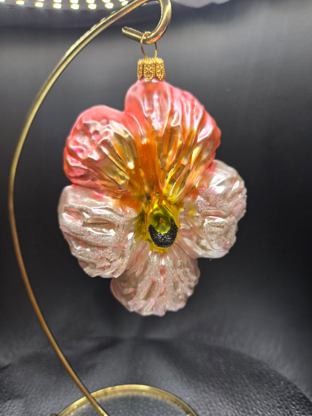 Sparkling Glass Pansy