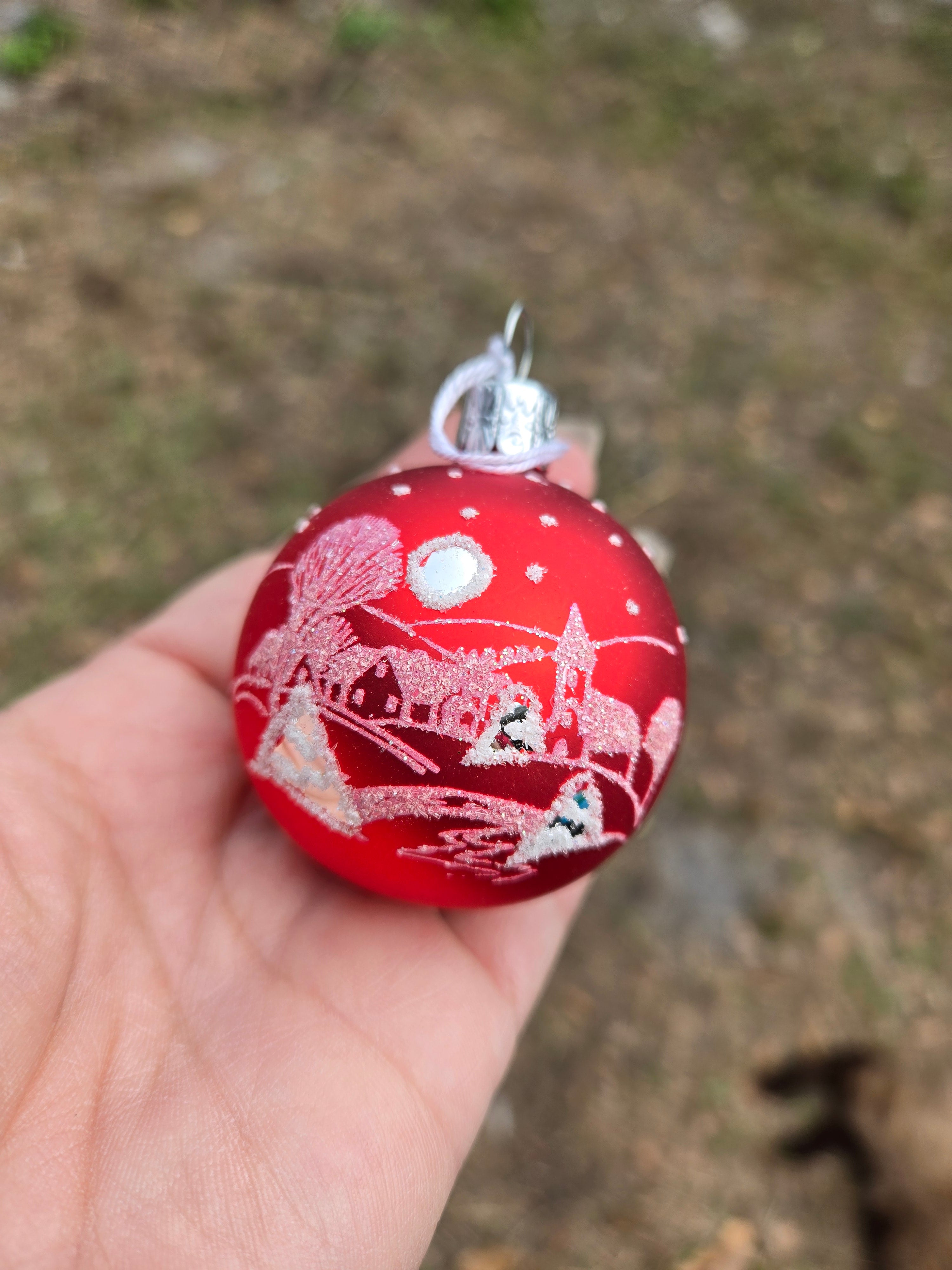 Red Winterscene - Mini Handblown Glass