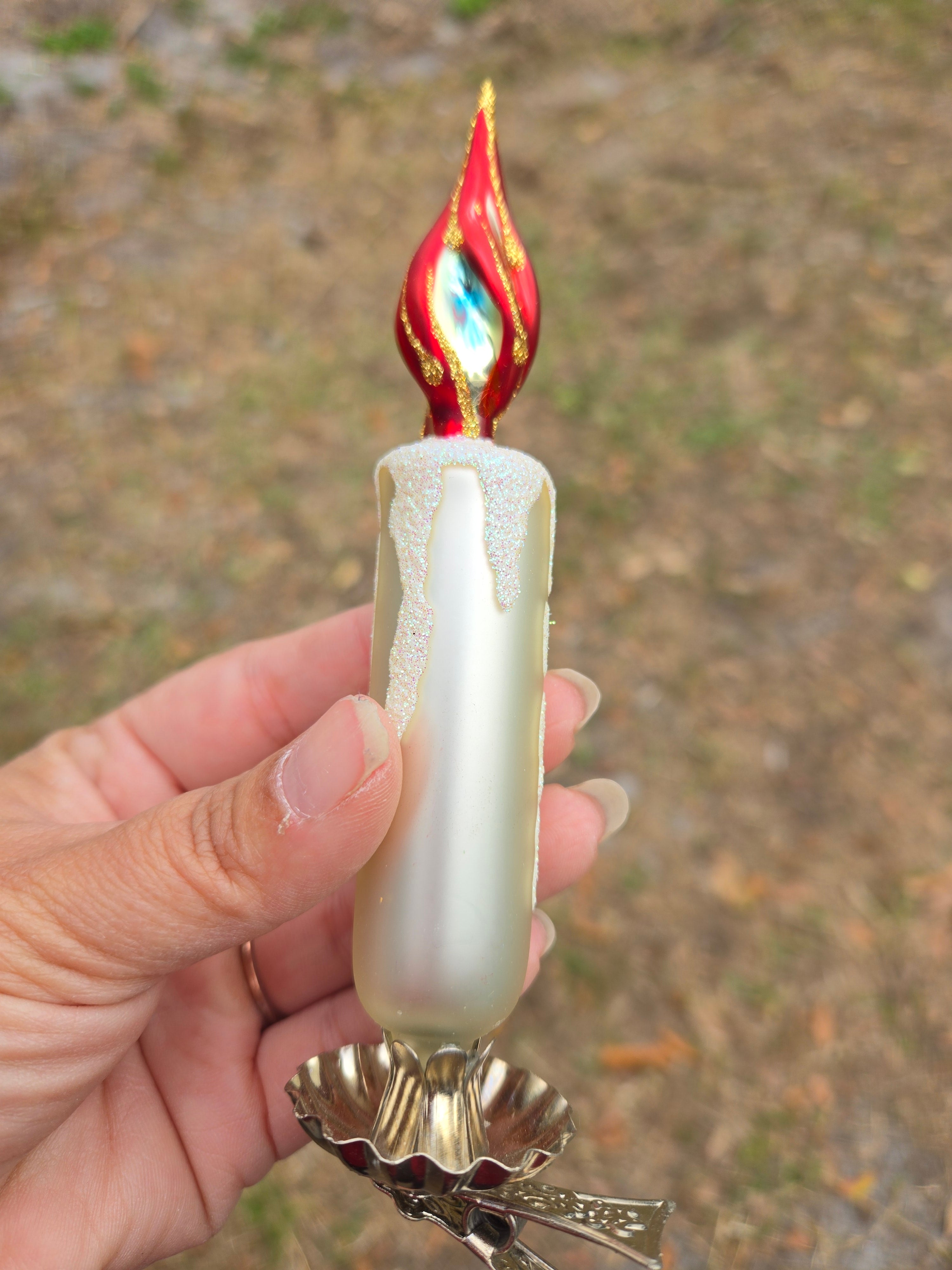 Vintage Style- Old World Glass Candle Clip